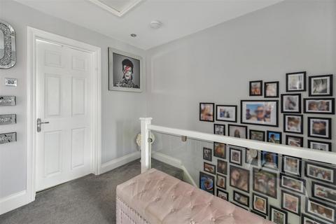 76 Forest Road, Paddock Wood, Tonbridge, TN12 6JX