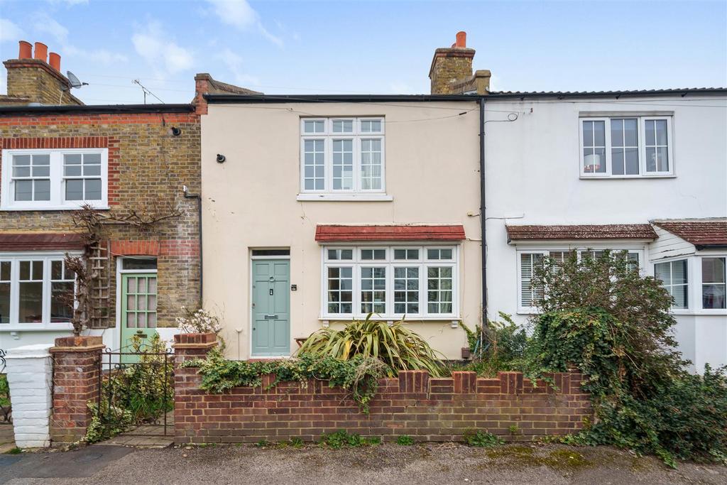 Kings Road, Long Ditton 2 bed terraced house £625,000