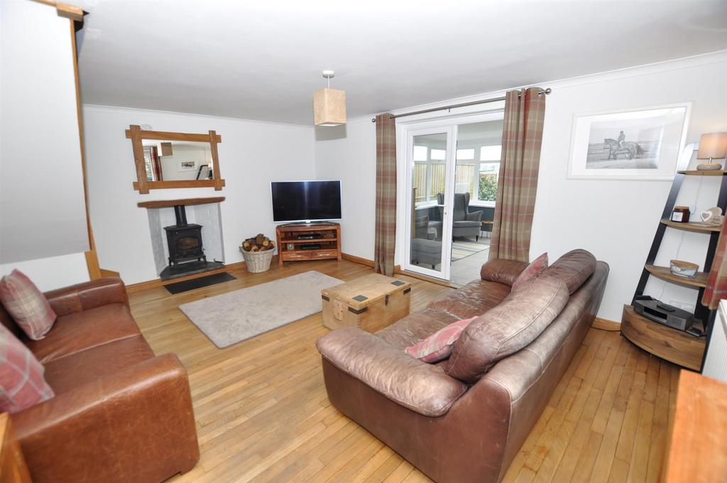 St. Clears, Carmarthen 3 bed semidetached house for sale £315,000