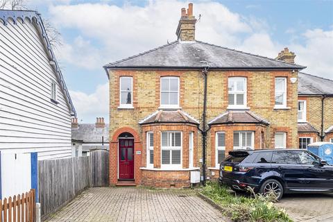 3 bedroom semi-detached house for sale - College Road, Epsom
