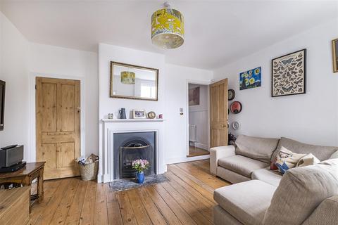 3 bedroom semi-detached house for sale - College Road, Epsom