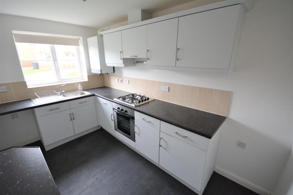 Matthews Drive, St. Helen Auckland... 3 bed semidetached house £115,000
