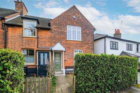 2 bedroom end of terrace house to rent - Baldwins Hill, Loughton