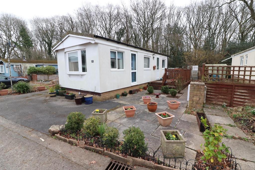 Ram Hill, Coalpit Heath, Bristol 1 bed park home £100,000