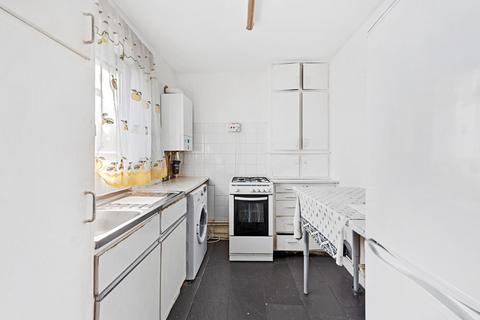 25 Shacklewell Row, London, E8 2EA