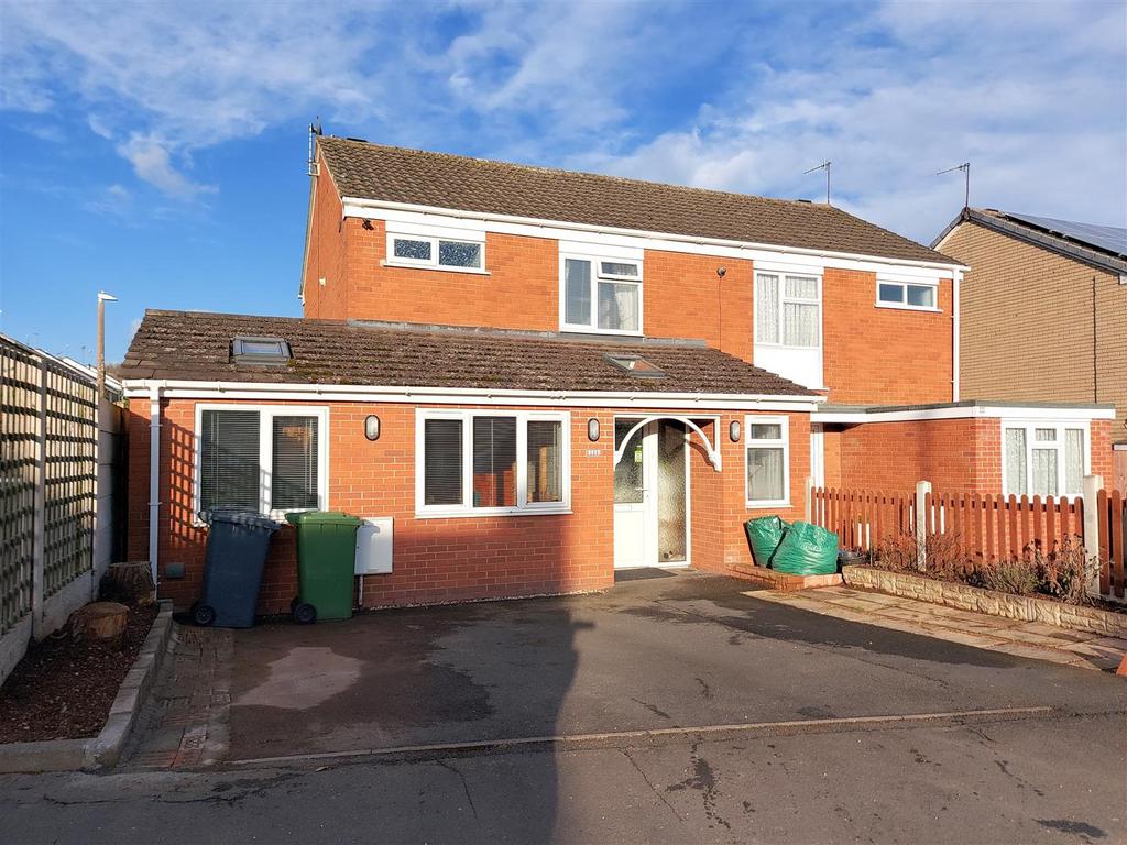 Windermere Way, StourportOnSevern 3 bed semidetached house £255,000