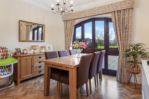 Lawnswood Haye Lane, Mappleborough Green, Studley, B80 7BX