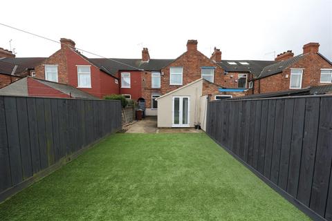 3 bedroom terraced house for sale - Lee Street, Hull