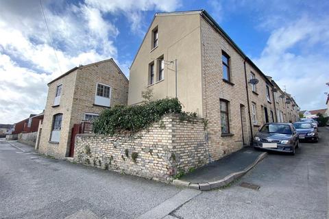4 bedroom end of terrace house for sale, Sunny Bank, Barnstaple