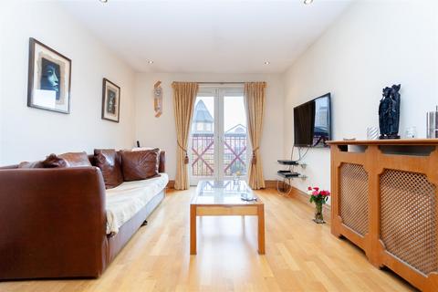 12 Huddleston Close, London, E2 9NR