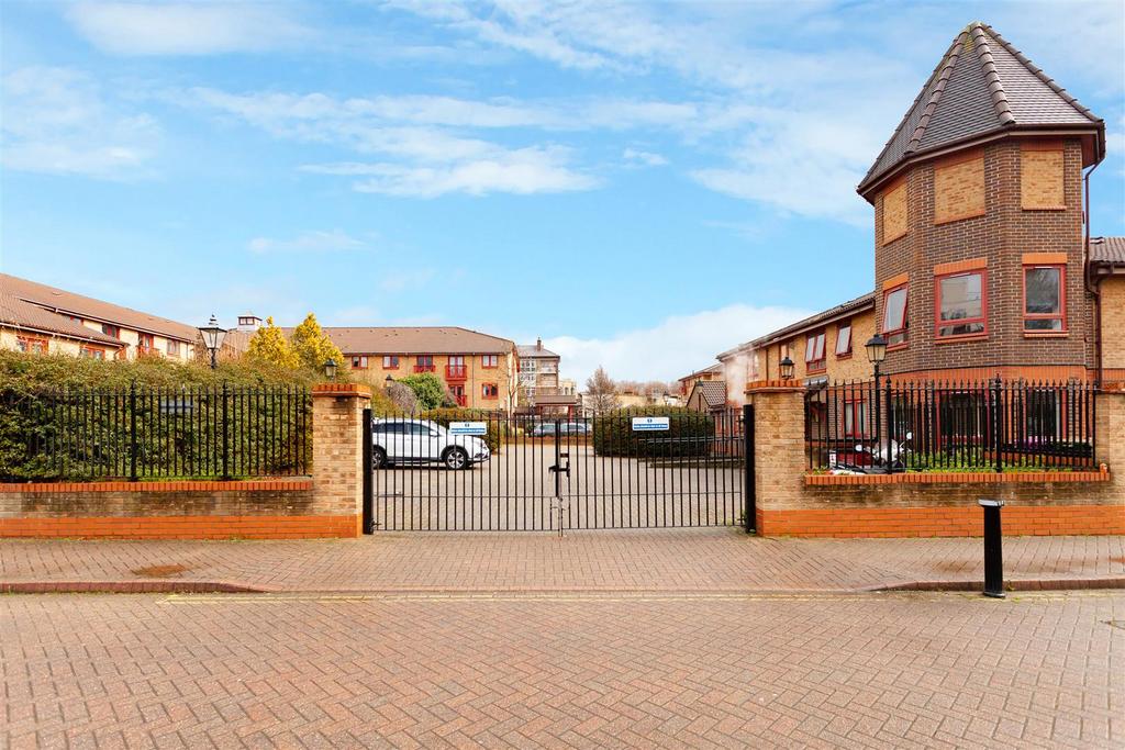 Huddleston Close