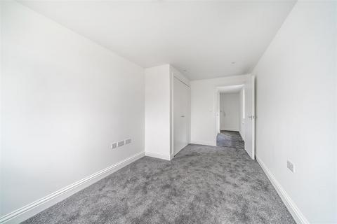 1 bedroom flat for sale, Blenheim Road, Penge, SE20,