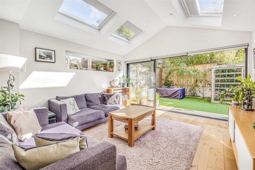 Hawkesbury Road, Putney, SW15 3 bed house £925,000