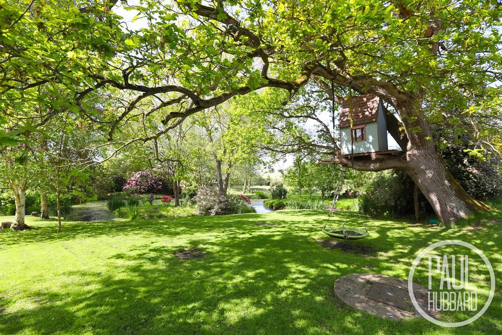 Flixton Marsh Lane, Blundeston, NR32 10 bed farm house for sale £