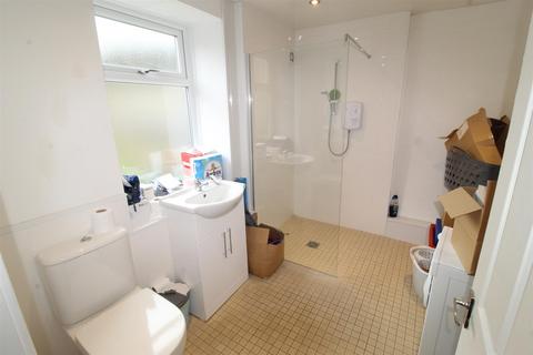 2 bedroom end of terrace house for sale - Regent Street, Glossop