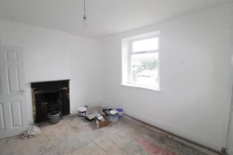 2 bedroom end of terrace house for sale - Regent Street, Glossop