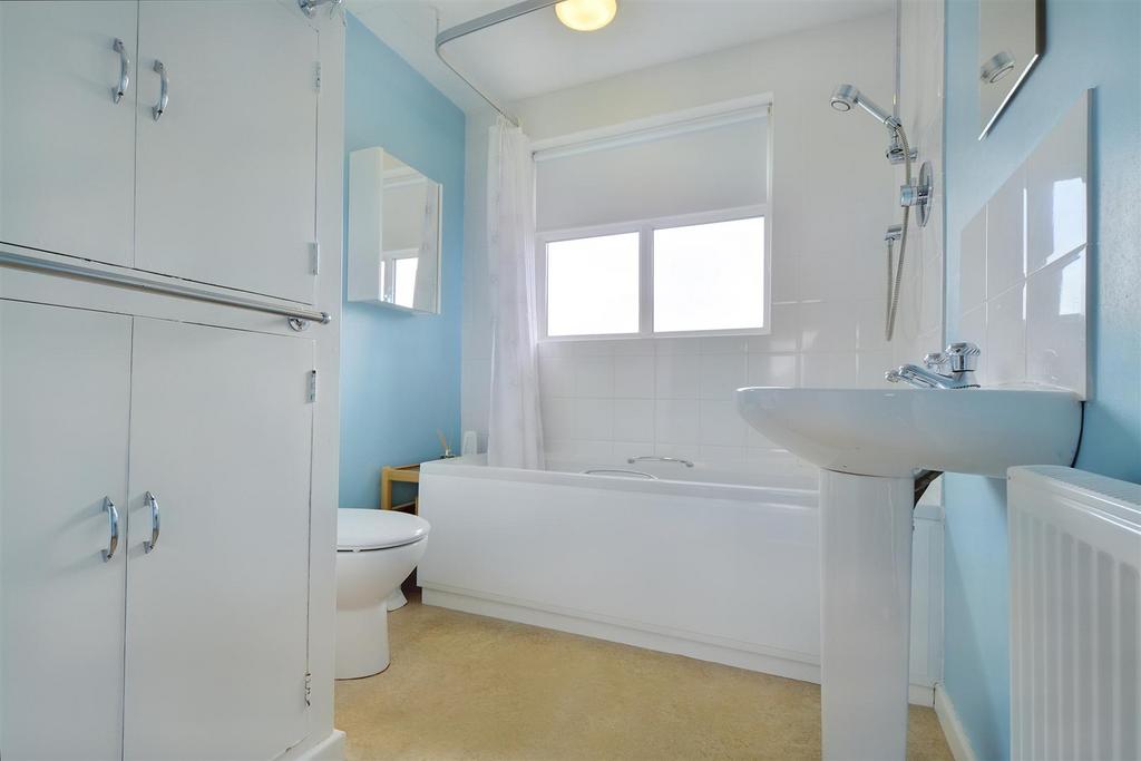 Bathroom.jpeg