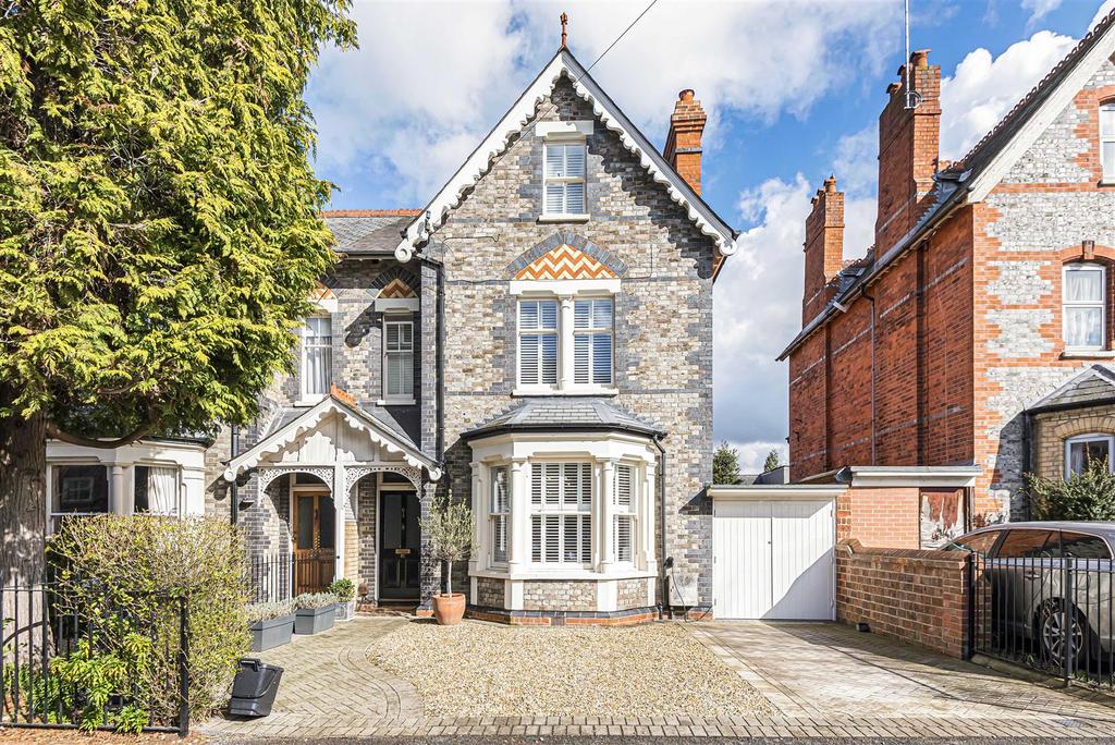Alexandra Road, Reading 5 bed semidetached house for sale £895,000