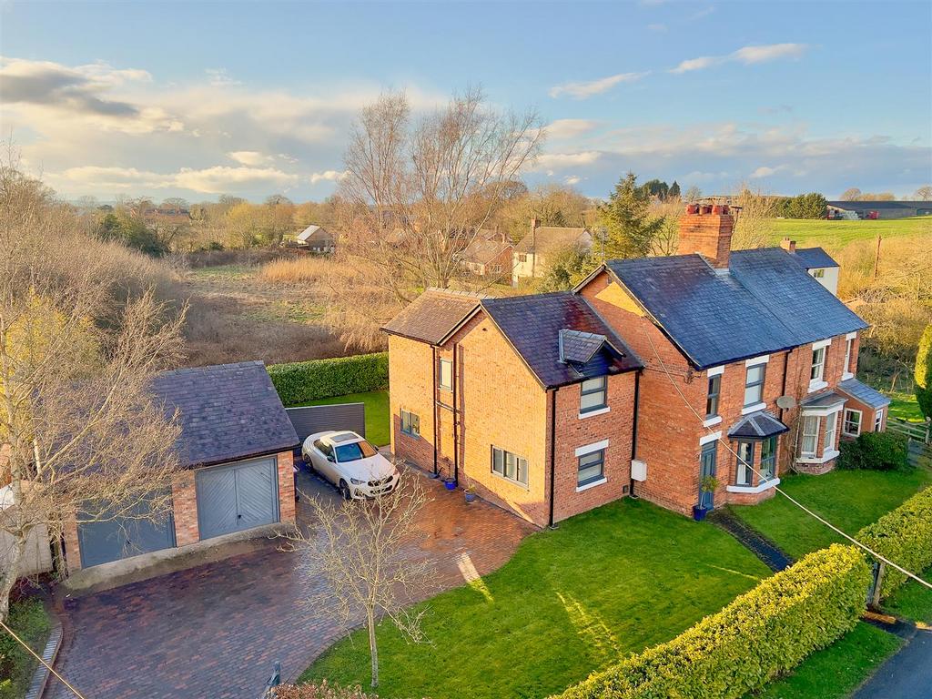 Whixall, Nr Whitchurch. 4 bed house £425,000