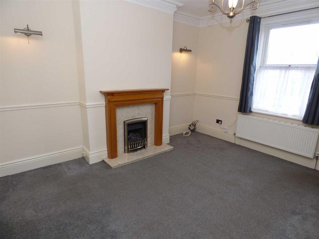 North View, Cullercoats 2 bed terraced house £800 pcm (£185 pw)
