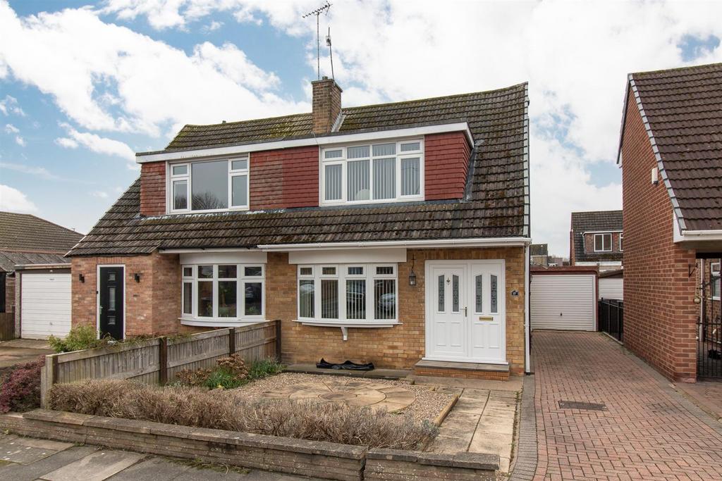 Ashwick Close, Silverdale, Nottingham 3 bed semidetached house £235,000