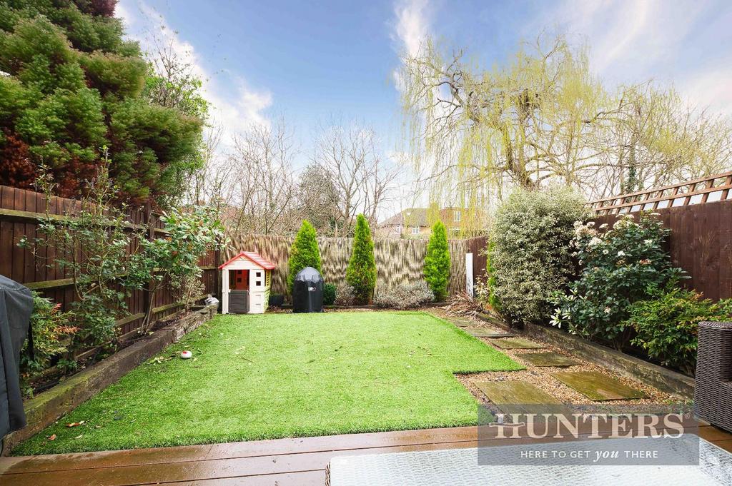 46 Lower Green Gardens20.jpg