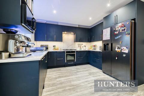 46 Lower Green Gardens, Worcester Park, KT4 7NX