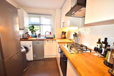 141 Beaconsfield Road, London, E16 4HT