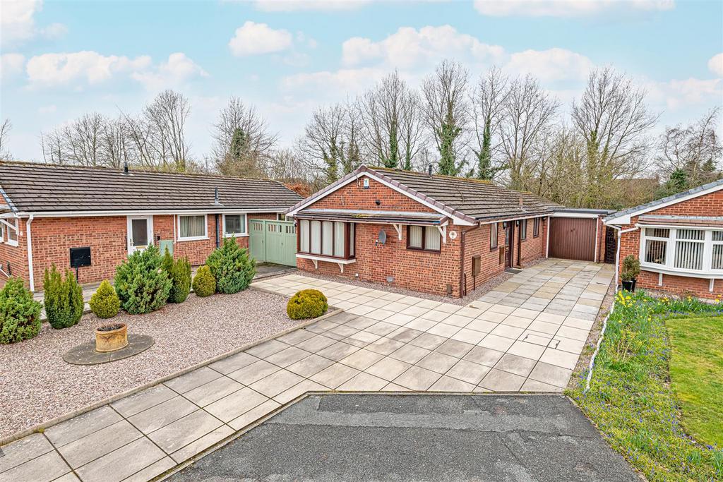 Mayfair Close, Great Sankey, Warrington 3 bed detached bungalow £325,000