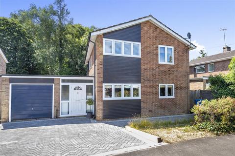 4 bedroom detached house for sale - Dukes Ride, Crowthorne, Berkshire, RG45 6DR