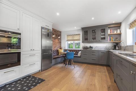 4 bedroom detached house for sale - Dukes Ride, Crowthorne, Berkshire, RG45 6DR