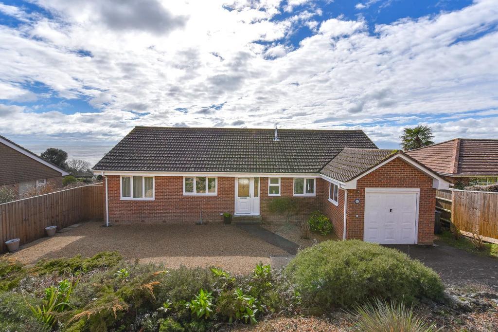 Castle Court, Ventnor 3 bed detached bungalow for sale £649,950