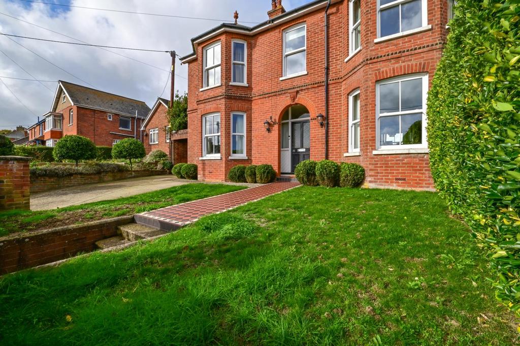 86 Clatterford Road