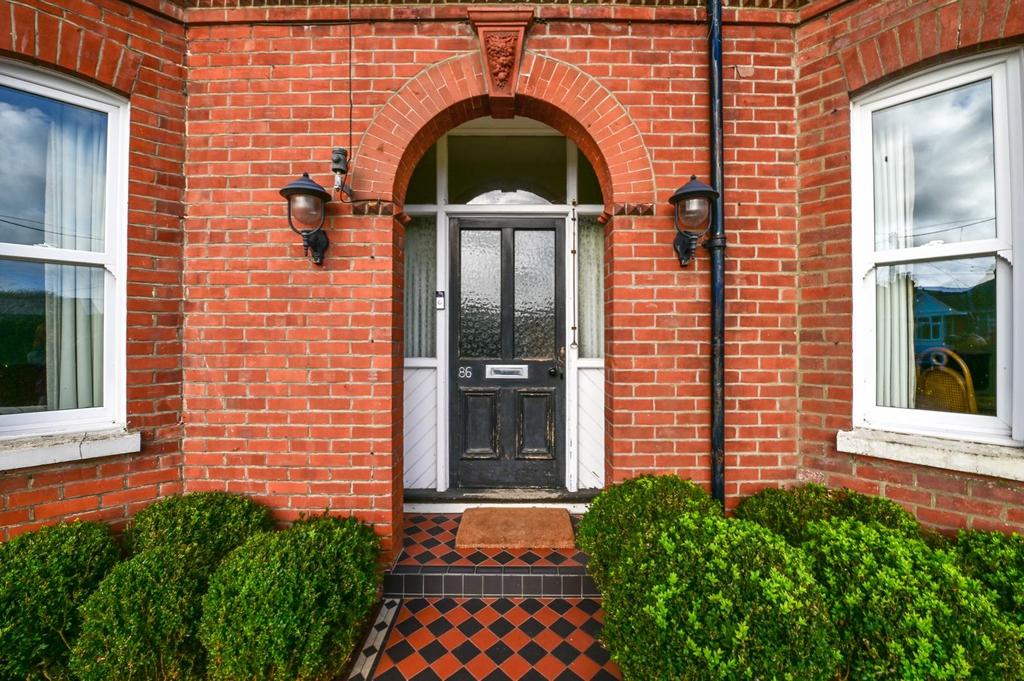 86 Clatterford Road