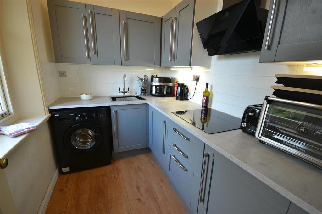 Fitted kitchen