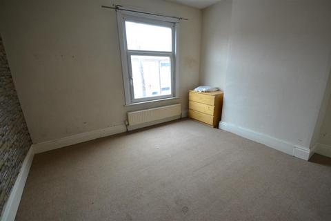 142 Beatrice Road, Leicester, LE3 9FG