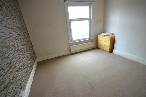 142 Beatrice Road, Leicester, LE3 9FG