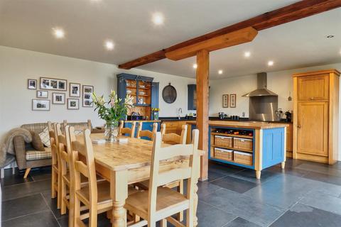 4 bedroom country house for sale - Noneley, Shrewsbury