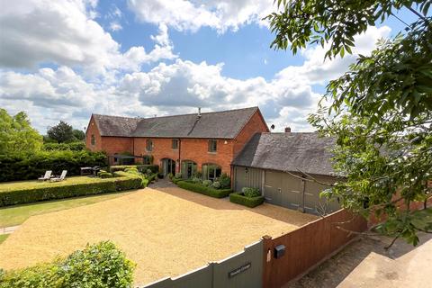 4 bedroom country house for sale, Noneley, Nr. Loppington