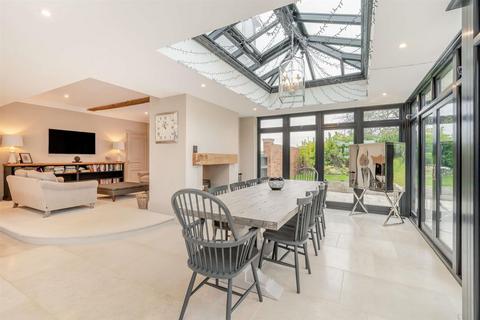 5 bedroom country house for sale - The Old Farmhouse, Thorpe Langton, Market Harborough