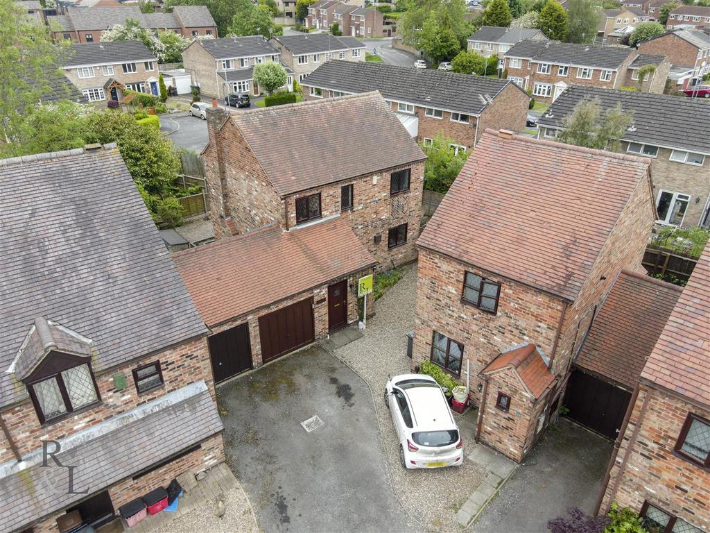 Scott Close, AshbyDeLaZouch 3 bed link detached house for sale £