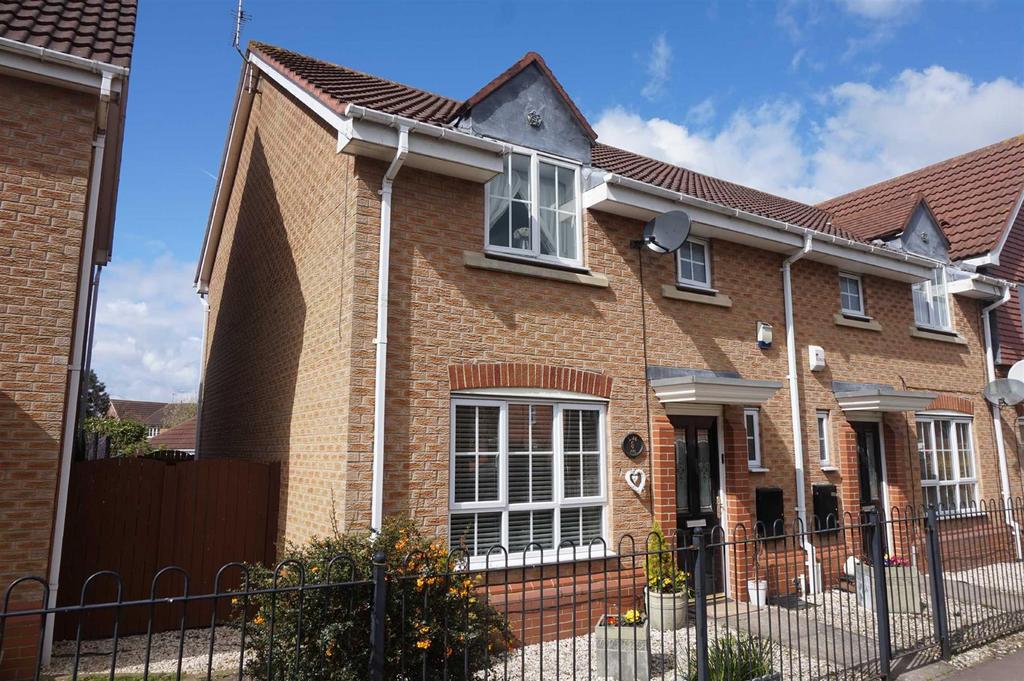 Lime Avenue,Brough 3 bed end of terrace house to rent £875 pcm (£202 pw)