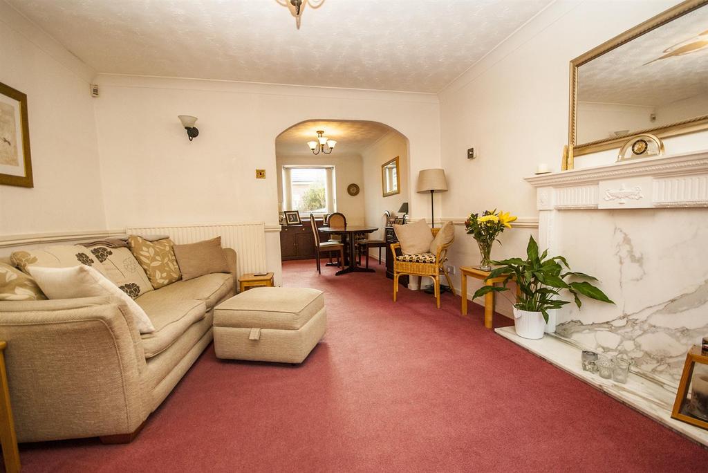 Carnoustie Drive, Ramsbottom, Bury 3 bed semidetached house £325,000