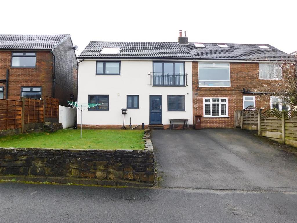 Brookside Avenue, Grotton... 3 bed semidetached house £1,200 pcm (£