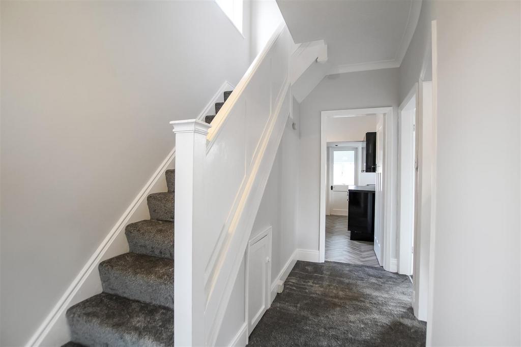 Staindrop Crescent, Darlington 3 bed semidetached house for sale £