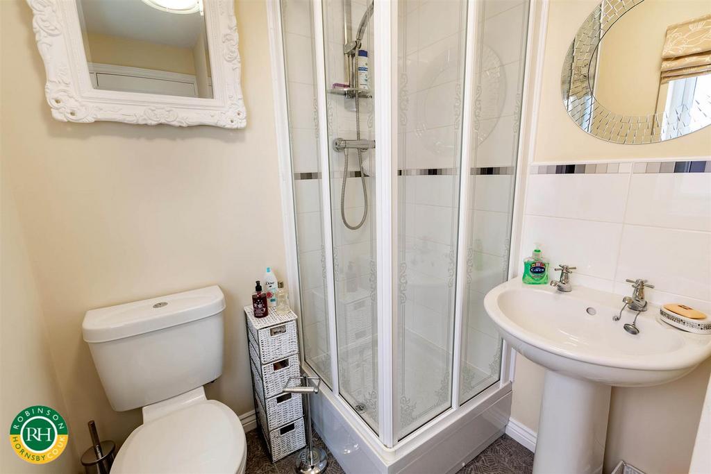Ensuite to master