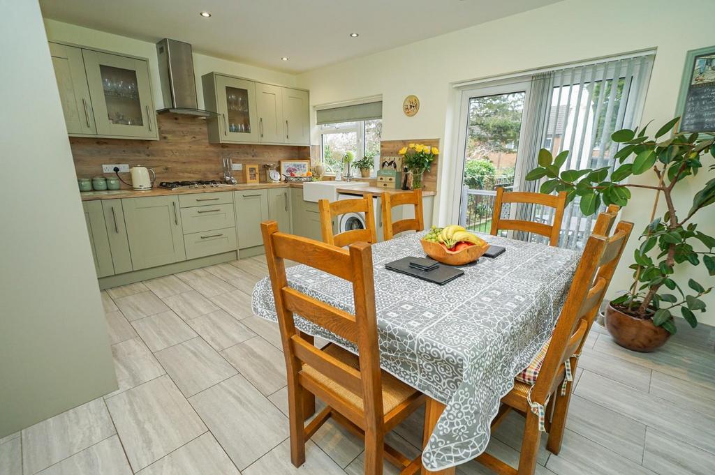 Vandyke Road, Leighton Buzzard 2 bed semidetached house for sale £