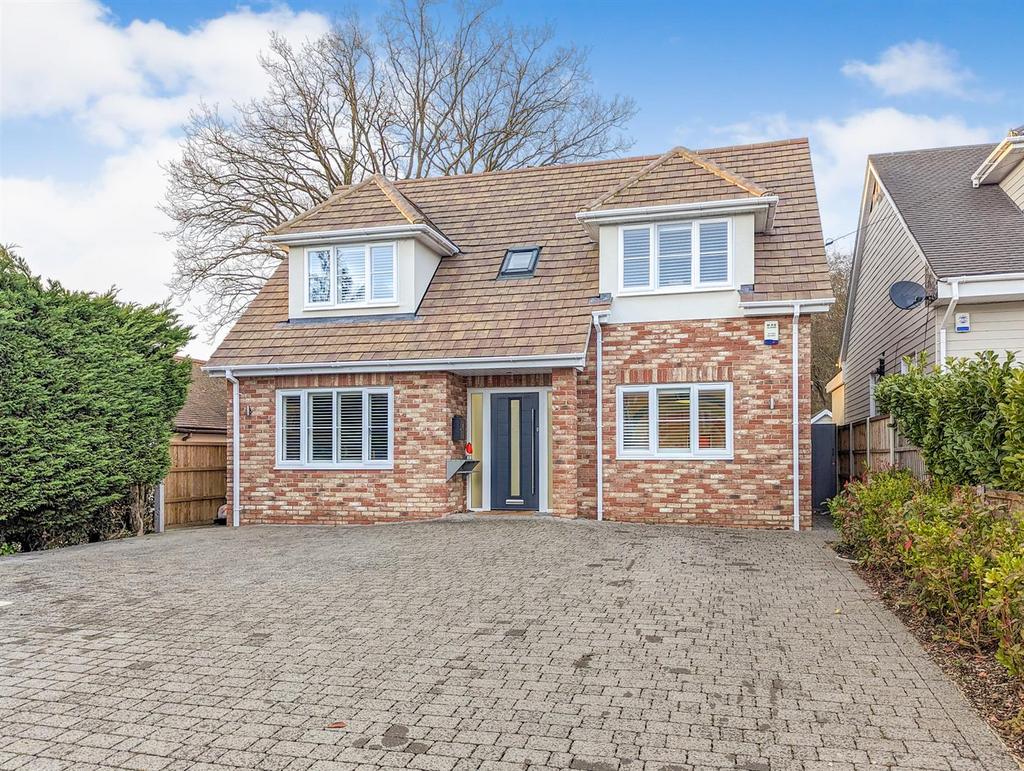Downham Road, Downham, Billericay 3 bed detached house £750,000