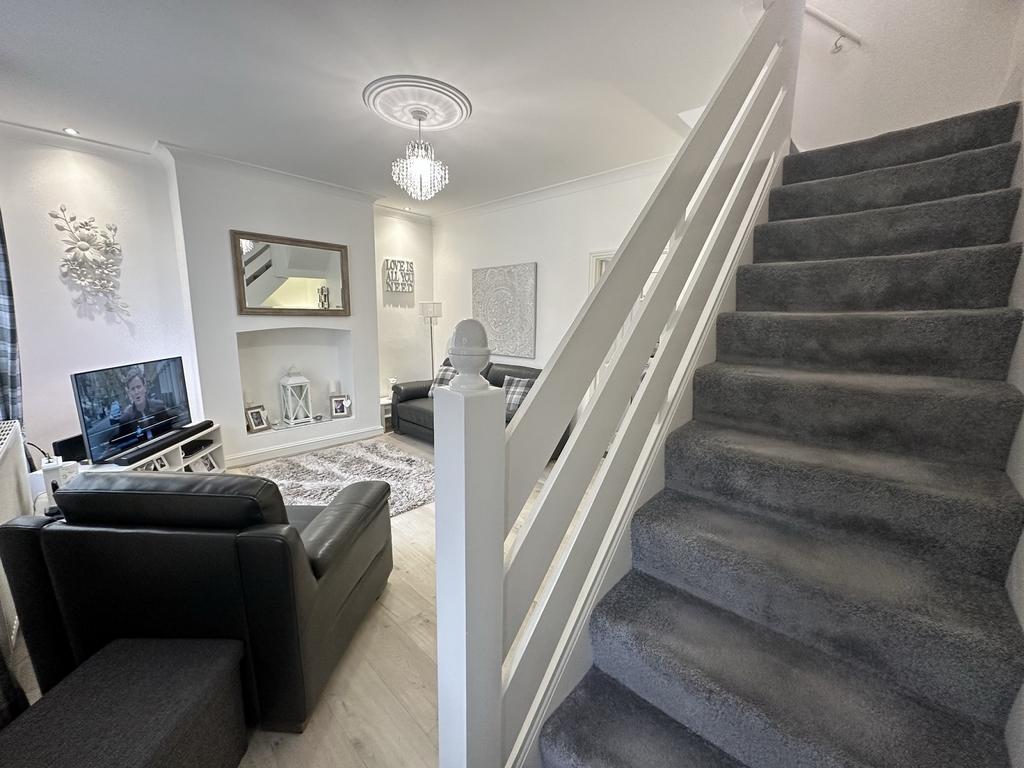 Thomas Street, Gilfach Goch, Porth, Rhondda Cynon Taff. CF39 8TU 3 bed