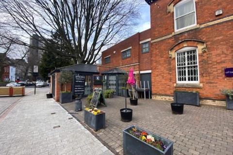 8a Greenfield Crescent, Birmingham, B15 3BE